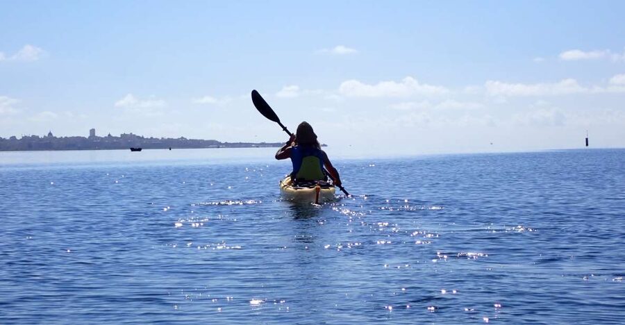 Marsala: Kayak Tour in Stagnone di Marsala Nature Reserve - Sicilian Snacks Make the Five Hours Easier