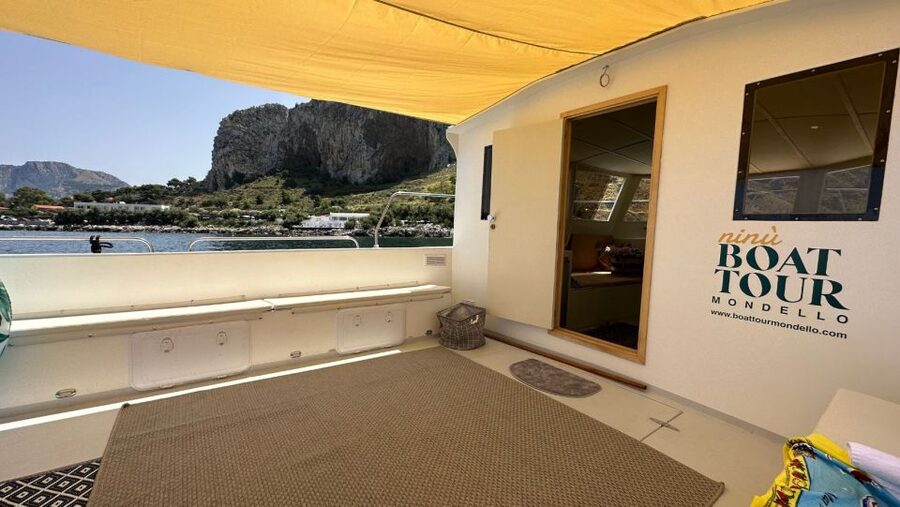 Mondello: 4-Hour Coastal Boat Tour with Aperitif & Swimming - Returning to Mondello by boat