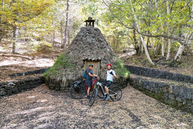 Mount Etna: All around E-bike - Grotta di Monte Nunziata and the lava-tube stop