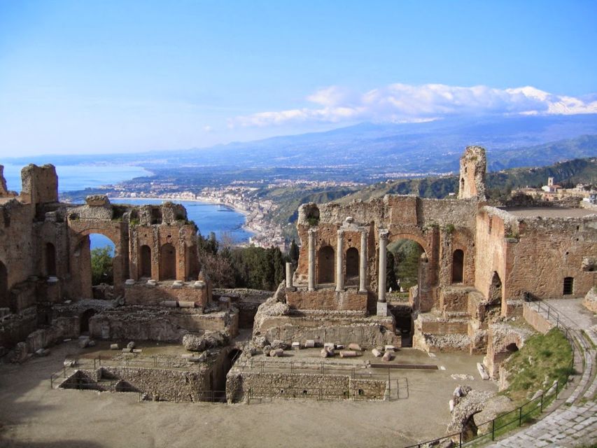 Mount Etna and Taormina Full-Day Excursion from Palermo - The long ride east from Palermo