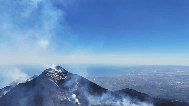Mount Etna: Central Crater Tour with cable car and jeep - The 20-minute cable car ride