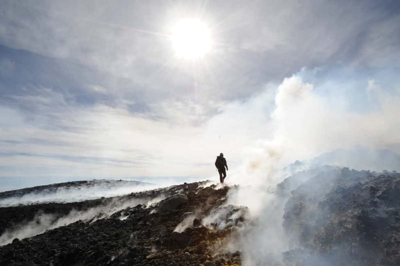 Mount Etna: Central Crater Tour with cable car and jeep - Starting at La Baita 3L Ski-Lab