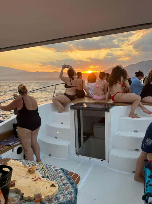 Naxos: Cruise on Isola Bella with swimming, fruit & prosecco - Who will enjoy this cruise most?