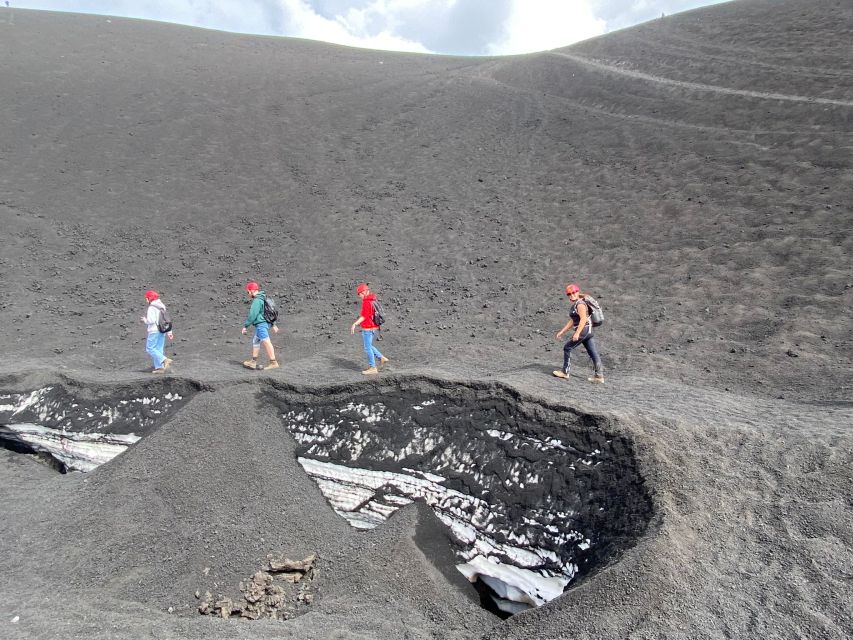 Nicolosi: Excursion Etna Craters at 3000 mt. - Seeing Bocca Nuova, Voragine, and Etna’s other craters