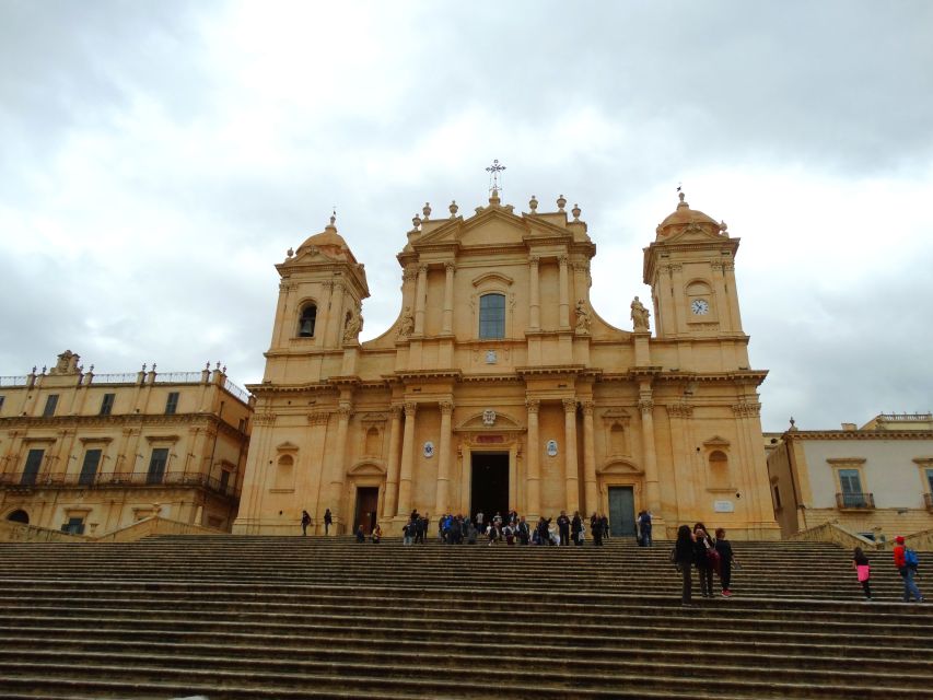 Noto: Sicilian Baroque Architecture Guided Walking Tour - Starting at Porta Reale and San Francesco
