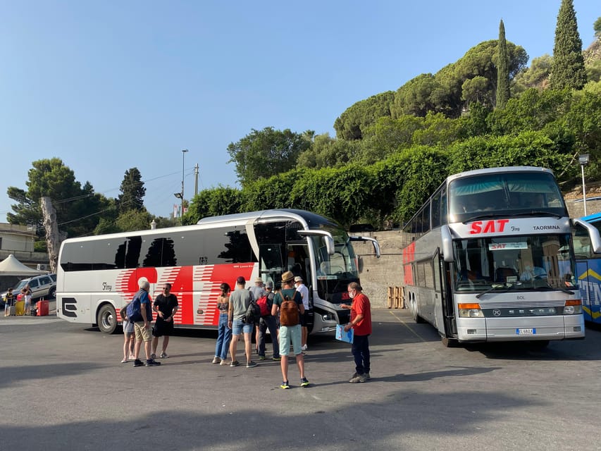 Old Sicily and Etna wine tasting tour from Taormina - Practical details that affect your day