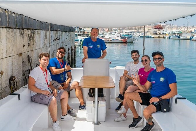 Ortigia Island and Sea Caves Boat Tour with Prosecco - What the commentary is really like