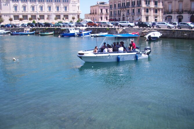 Ortigia Island and Sea Caves Boat Tour with Prosecco - Prosecco, comfort, and the pace of the trip