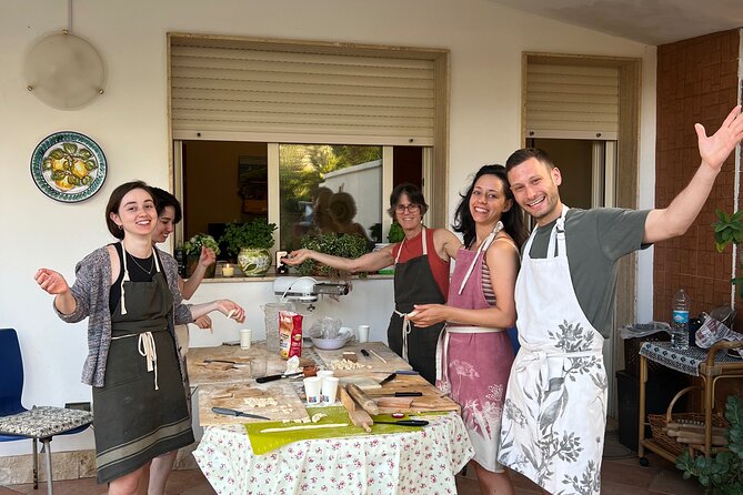 Ortigia market tour and traditional cooking lesson - Who will enjoy this Sicilian food experience?