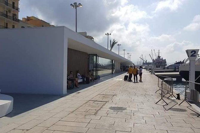 Pacchetto transfer da aeroporto Palermo a Favignana (transfer+ticket aliscafo) - Boarding at Trapani for Favignana