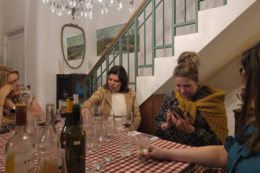 Palermo: 2-Hour Sicilian Cheese and Wine Tasting Tour - Six cheeses from across Sicily