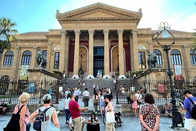 Palermo, a tour of unique monuments and colorful markets - Starting beneath Teatro Massimo