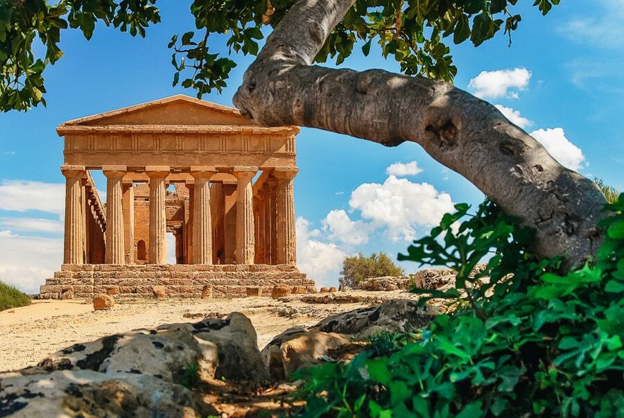 Palermo: Agrigento and the Valley of the Temples Day Tour - The short ride to Scala dei Turchi