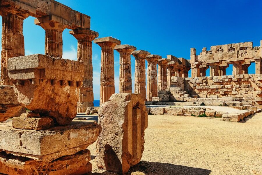 Palermo: Agrigento and the Valley of the Temples Day Tour - Meeting in Palermo and settling into the ride