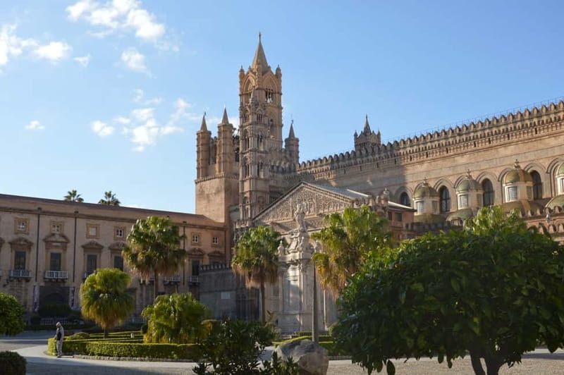 Palermo: Art and Architecture Walking Tour - What the private format is really worth