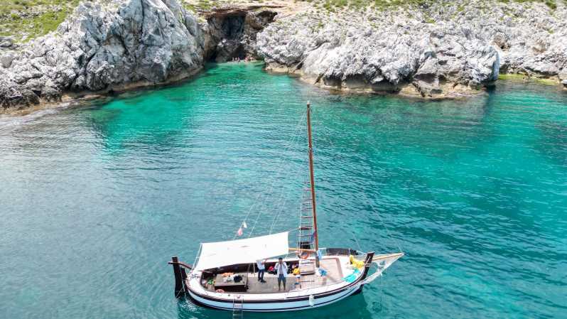Palermo: boat tour among caves and breathtaking landscapes - Formiche: the first chance to swim with fish