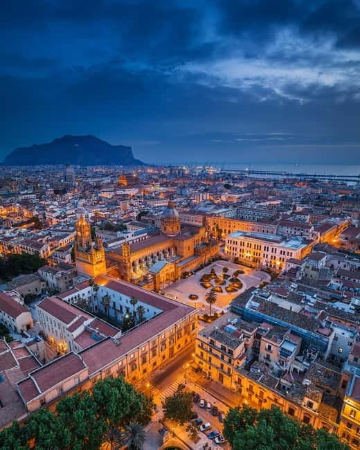 Palermo: Grand Night Tour in CruiserCar - Pickup in Palermo and the first refreshments