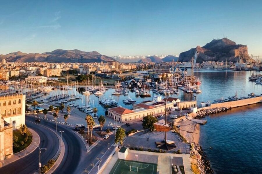 Palermo : Historic Markets & monuments Walking Tour - Fontana Pretoria and Palermo’s public art