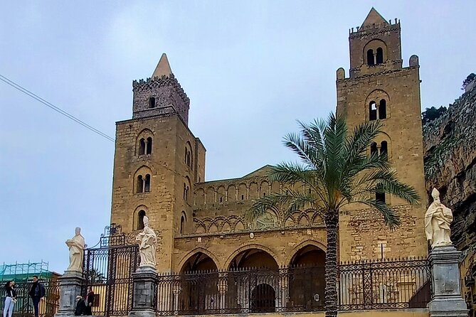 Palermo: Medieval castles of Caccamo & Cefalù. Small Group Tour - The medieval washhouse by the spring