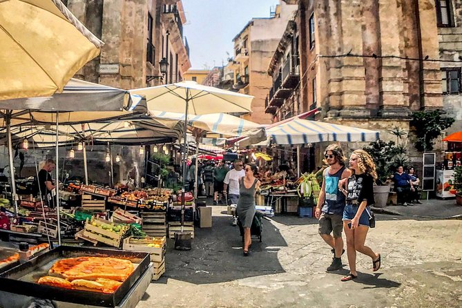 Palermo No Mafia walking tour: discover the Anti-mafia culture in Sicily - Cappadonia Gelati and the meaning of an orange sticker