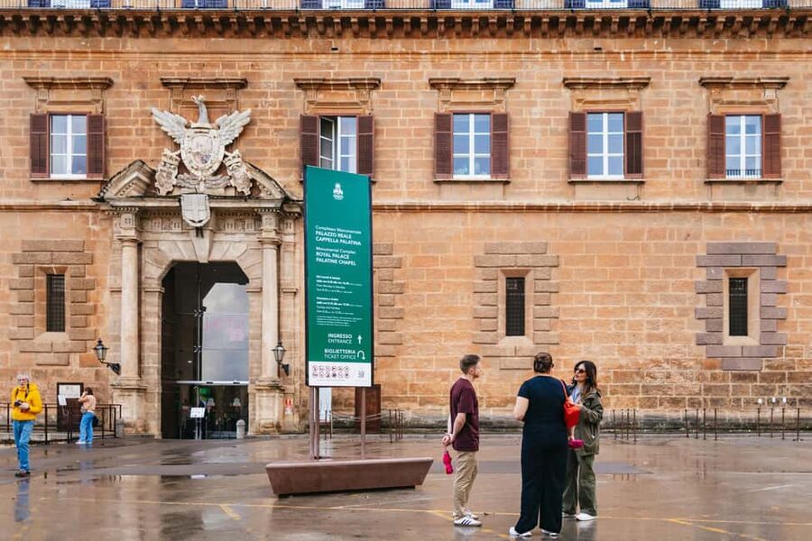 Palermo: Norman Palace and Palatine Chapel Tour with Tickets - The guides are the heart of the experience