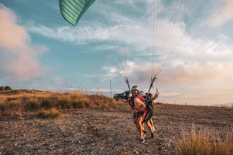 Palermo: paragliding flight with instructor foto and video - Who will enjoy this most