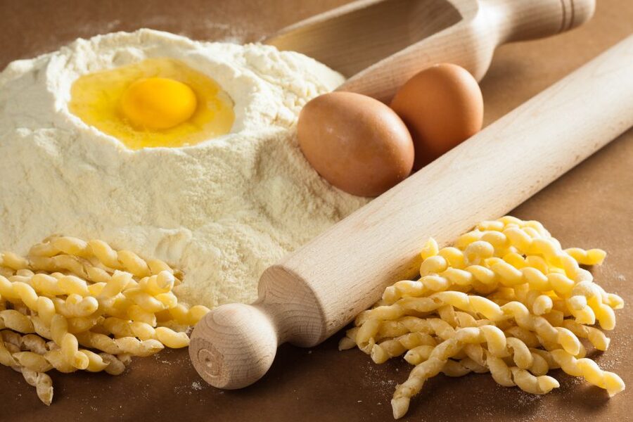 Palermo: Pasta & Tiramisu Cooking Class at a Local's Home - The aperitivo gives the class an easy start