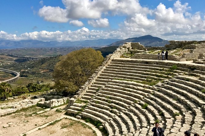 Palermo Private MINITOUR of WEST SICILY 4 Days with Guide Driver - Food, transport, and practical limits