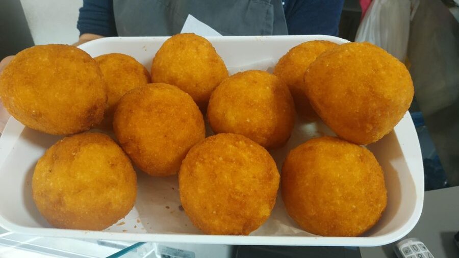 Palermo: Street Food Walking Tour with Local Guide & Tasting - Timing, pace, and group experience