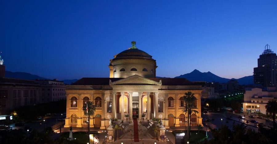 Palermo: Teatro Massimo Opera House Guided Tour - Pompeian Rooms and the Coat of Arms