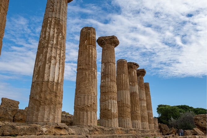 Palermo to Siracusa: stop at Valley of Temples & Roman Villa - The ride between the stops