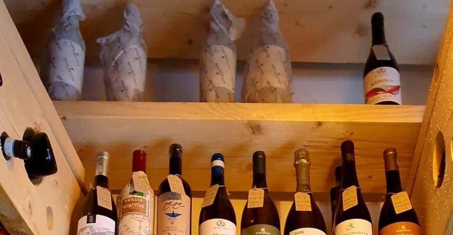 Palermo: Wine Tasting with Sicilian Tapas - Four wines from smaller Sicilian producers