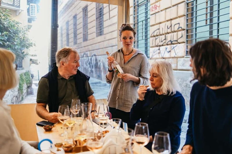 Palermo: Wine Tasting with Snacks at Bottega Monteleone - White wine and a closer look at local grapes
