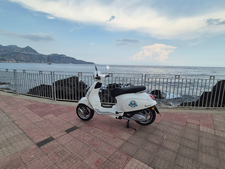 Panoramic Vespa tour of Taormina, Castelmola and White Lotus series locations - Why the guide matters on this route