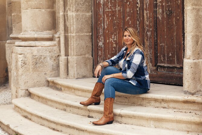Photoshoot in Syracuse Sicily - The Arethusa Fountain and Its Mythic Setting