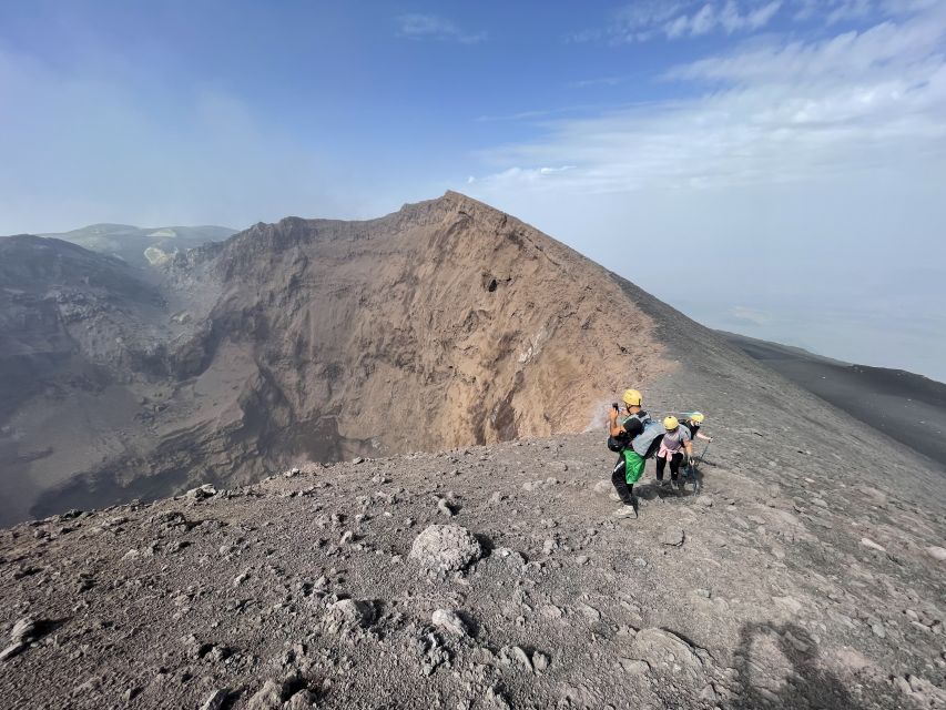 Piano Provenzana: Mount Etna Hiking Trip to 3,300 Meters - The 30-minute 4x4 ride toward 2,925 meters
