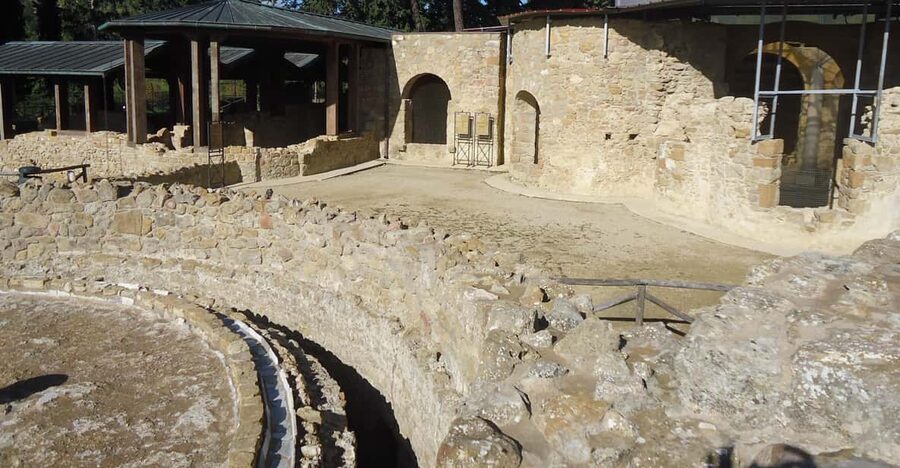 Piazza Armerina & Caltagirone Guided Tour - What the guide adds to the day