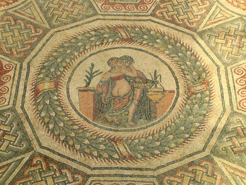 Piazza Armerina: Villa Romana del Casale Guided Tour - Who will enjoy this guided visit most
