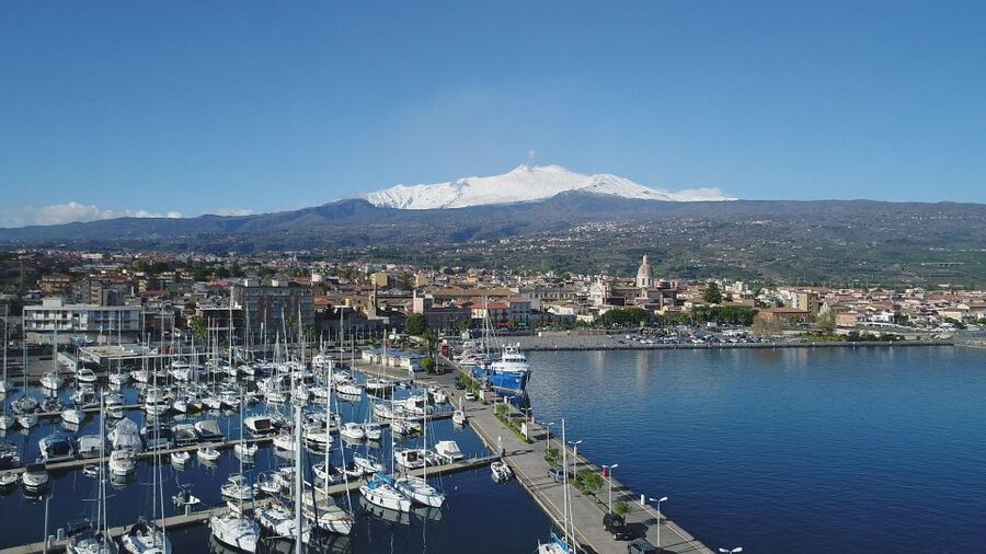 Piedimonte Etneo: Etna Wine Train Tour & Sicily Wine tasting - The second winery at 2 p.m.