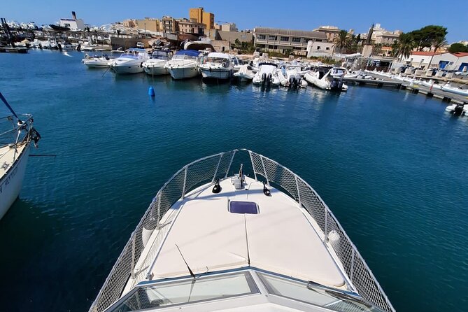 Private Boat Excursion Taormina - Giardini Naxos With Lunch - Caves, rocks, and small coastal bays