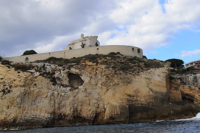 Private boat tour with prosecco and fresh fruit - Is $108.43 per person good value?