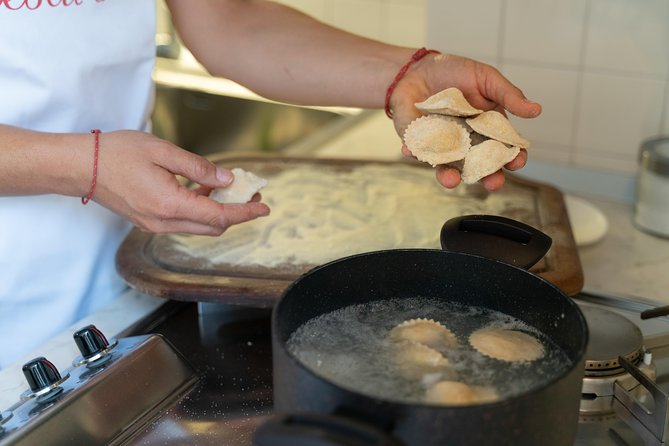Private cooking class with lunch or dinner in Taormina - Cooking Sicilian food inside a Taormina home