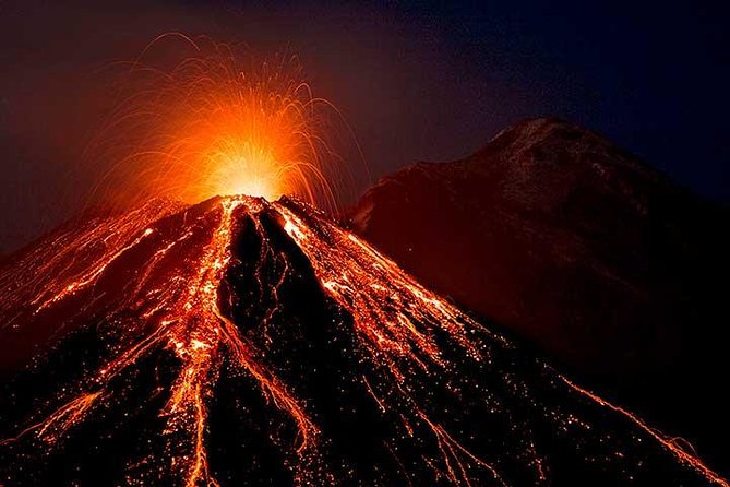 Private Etna & Taormina Tour, from Palermo area & Cefalù - Mount Etna at Sapienza Refuge