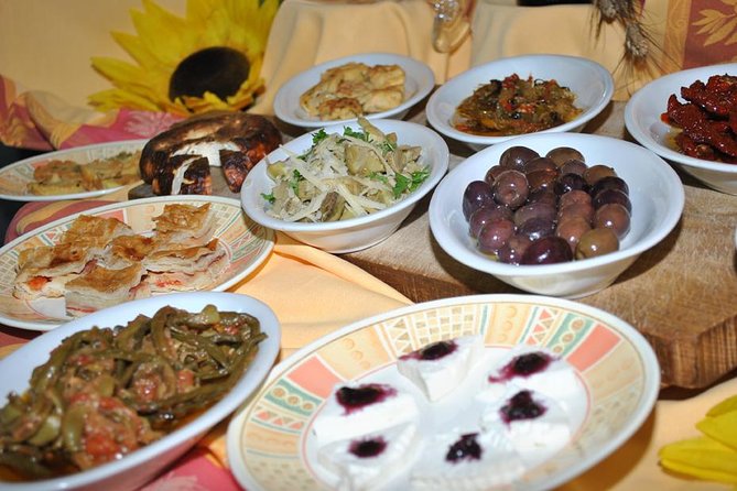 Private Horseback Riding Tour on Etna Area + Traditional Lunch - Small details that improve the day