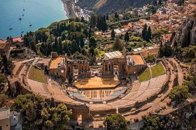 Private One Day Tour to Taormina and Mount Etna - What the private vehicle adds