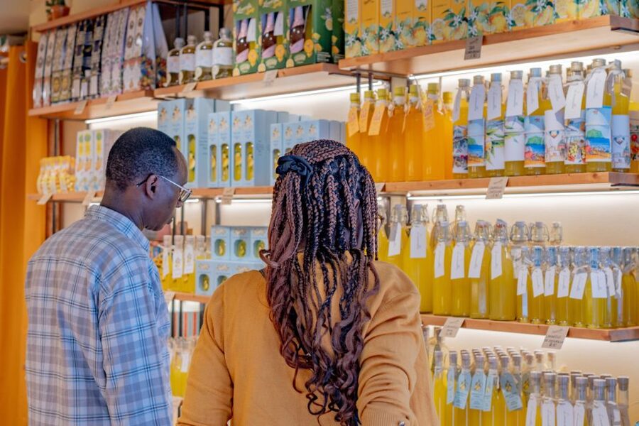 Private Photographer Shooting + Sightseeing & Tasting Tour - What you actually receive after the walk