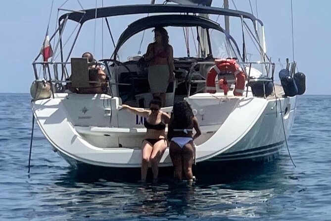 Private Sailing Boat Experience with Lunch and Drink in Palermo - Key points at a glance