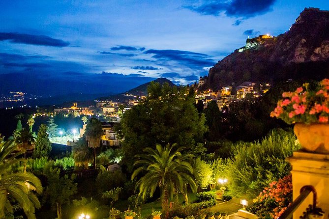 Private Taormina Sunset walking Tour with Aperitif - Why sunset is the right time for Taormina