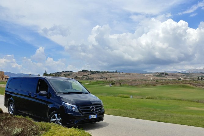 Private TAXI from CATANIA (wherever) to TAORMINA (or viceversa) - From baggage claim to your Taormina address