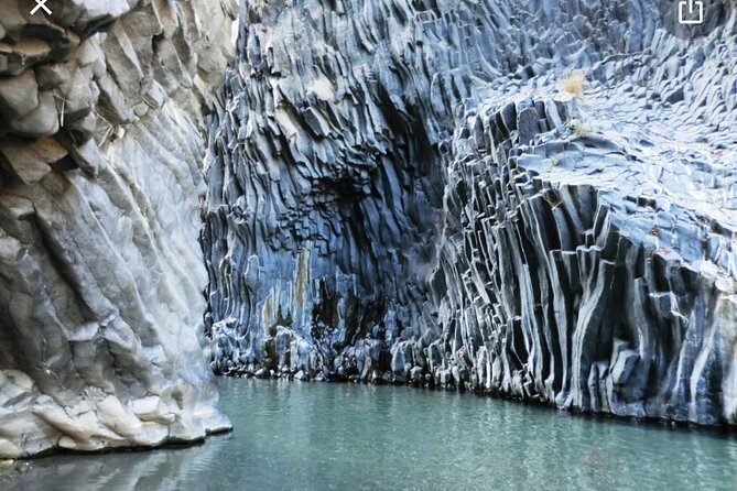 Private Tour Alcantara Gorges, Taormina and Messina. Departure Messina - What the private guide adds